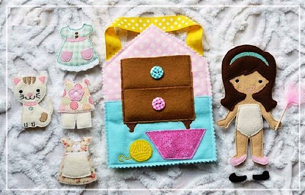 Matriz Bordado Brincando De Boneca