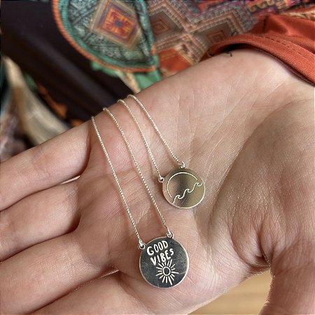 Escapulário Good Vibes em Prata 925