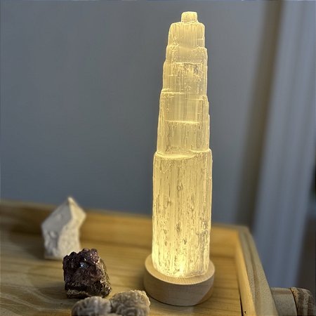 Luminária de Selenita Branca 20cm