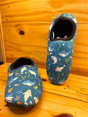 SAPATILHA DE PRAIA EM NEOPRENE TUBARÂO