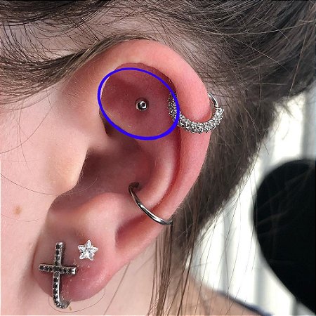 Piercing de Tragus - 100% Aço - Cruz - 7TRG82 - Piercing Mania