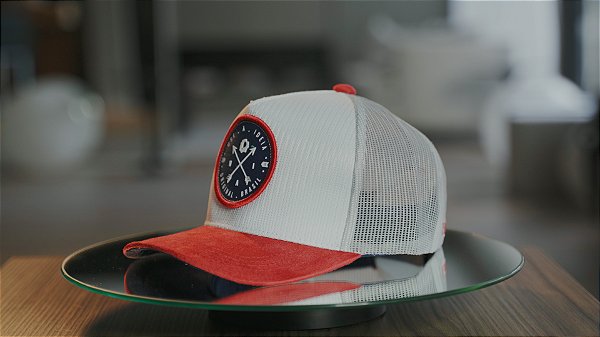 Boné Trucker Brasão Paris A Ideia