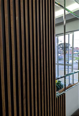 Painel Ripado Black Sucupira