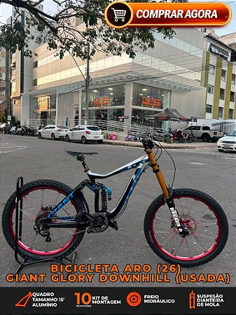 BICICLETA MTB FULL ARO (26) GIANT GLORY DOWNHILL 1X10V TAMANHO FREIO DISC HIDRÁULICO 15(P) COR PRATA/PRETA USADA