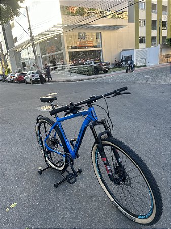 BICICLETA LEGEND SOUTH ARO(29) TAMANHO 17(M) COR AZUL/PRETA