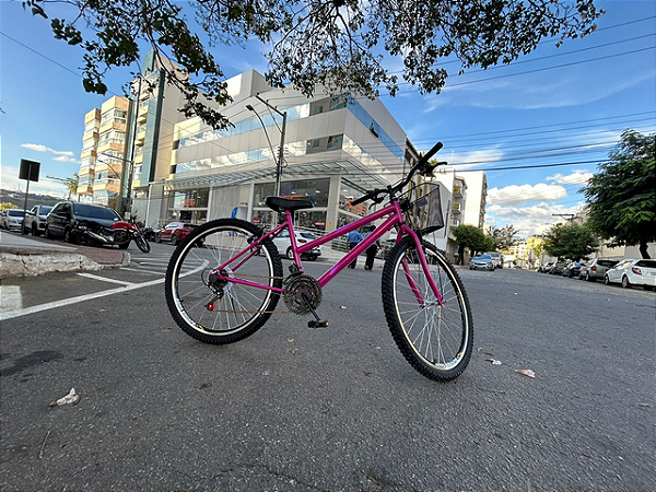 BICICLETA ARO (26) FEMININA COR ROSA PINK C/MARCHA 18V MARCA MILANO