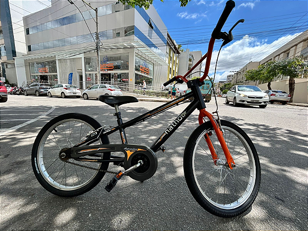 BICICLETA ARO (20) MASCULINA COR PTO/LAR S/MARCHA MARCA NATHOR SEMINOVA