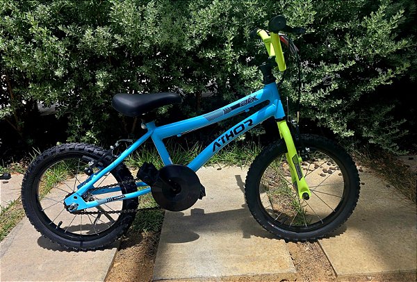 BICICLETA ARO (16) MASCULINA AZUL CLARO/AMARELO NEON S/MARCHA ATHOR