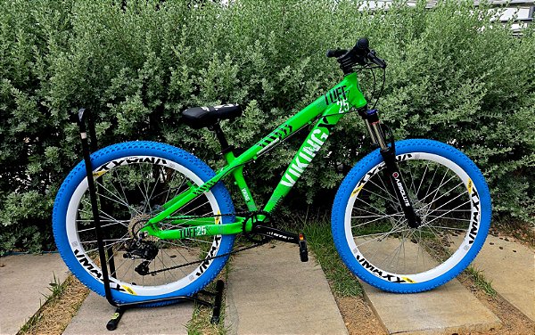 BICICLETA MTB FREERIDE ARO (26) VIKINGX TUFF 25 KIT VELOFORCE 8V FREIO DISC HIDRÁULICO QUADRO 13 (PP) COR VERDE/AZUL