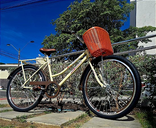 BICICLETA ARO (26) FEMININA COR BEGE/MARRON S/MARCHA FREIO V/BRAKE E FREIO CONTRA/PEDAL  MARCA ATTACK TROPYMAX COM CESTA
