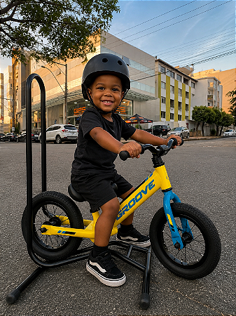 BICICLETA ARO (12) MASCULINA BALANCE (EQUILIBRIO) BIKE GROOVE AMARELO/AZUL/PRETO