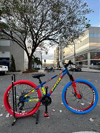 BICICLETA MTB FREERIDE ARO (26) PRO-X MANDRAKE KIT 24 VELOCIDADES (3X8) FREIO DISC MECÂNICO COR AZUL/VERMELHA