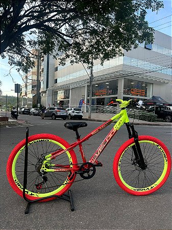 BICICLETA MTB FREERIDE ARO (26) VELOOH RIDE CAMBIO 7 VELOCIDADES (1X7) FREIO DISC MECÂNICO COR VERMELHO/ VERDE NEON