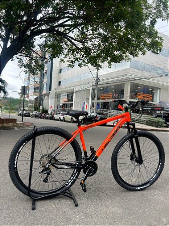 BICICLETA MTB ARO (29) VELOOH VH100 ALUMINIO 24 VELOCIDADES (3X8) FREIO A DISCO HIDÁULICO 19 (G) LARANJA/PRETO