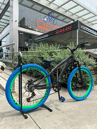 BICICLETA MTB FREERIDE ARO (26) VIKINGX TUFF X-25 CAMBIO 7VELOCIDADES (1X7) FREIO DISCO MECÂNICO COR GRAFITE/VERDE/AZUL