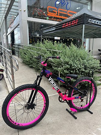 BICICLETA MTB FREERIDE ARO (26) VIKINGX TUFF X-25 CAMBIO 7VELOCIDADES (1X7) FREIO DISCO MECÂNICO COR PRETO/ROSA