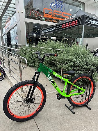 BICICLETA MTB FREERIDE ARO (26) RAVA CAMBIO 7VELOCIDADES (1X7) FREIO DISCO MECÂNICO COR VERDE/LARANJA