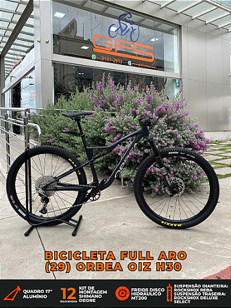 BICICLETA MTB FULL ARO (29) ORBEA OIZ H30 SHIMANO DEORE 12V FREIO DISC HIDRÁULICO TAMANHO 17 (M) COR PRETA