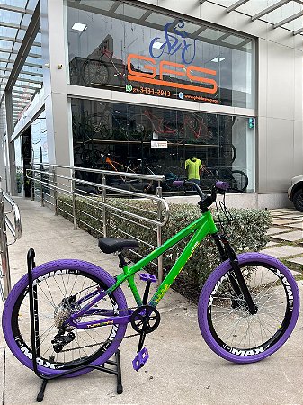 BICICLETA MTB FREERIDE ARO (26) VIKINGX TUFF-X44 CAMBIO 8 VELOCIDADES (1X8) FREIO DISC HIDRAULICO COR VERDE/ROXO