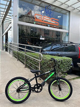 BICICLETA ARO (20) MASCULINA COR PRETA/VERDE NEON S/MARCHA FREIO V-BRAKE MARCA VELOOH CROSS COLOR