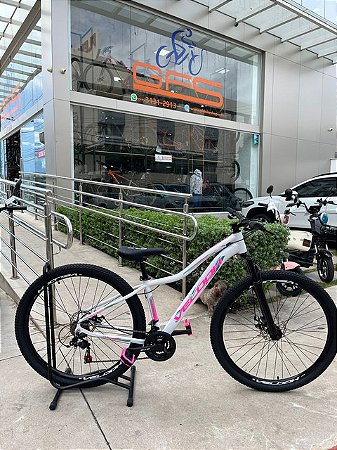 BICICLETA MTB ARO (29) VELOOH START 21 VELOCIDADES FREIO A DISCO MECÂNICO TAMANHO 15 (P) COR BRANCA/ROSA