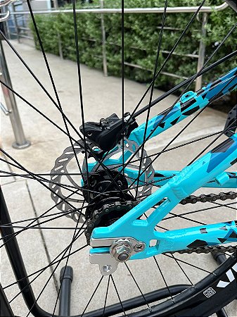 BICICLETA MTB FREERIDE ARO (26) HUPI NAJA KIT SINGLE S/ MARCHA FREIO DISC HIDRÁULICO TRASEIRO SHIMANO COR AZUL TURQUEZA