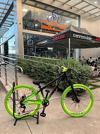BICICLETA MTB FREERIDE ARO (26) VIKINGX TUFF X-44 CAMBIO 7 VELOCIDADES (1x7) FREIO DISC MECÊNICO COR PRETO/VERDE