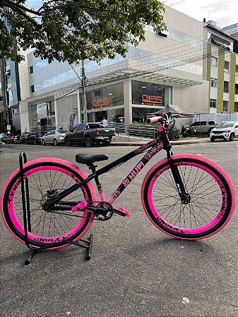 BICICLETA MTB FREERIDE ARO (26) HUPI STRIP KIT SINGLE (SEM MARCHA) FREIO DISC TRASEIRO SHIMANO MT200 COR PRETO/ROSA
