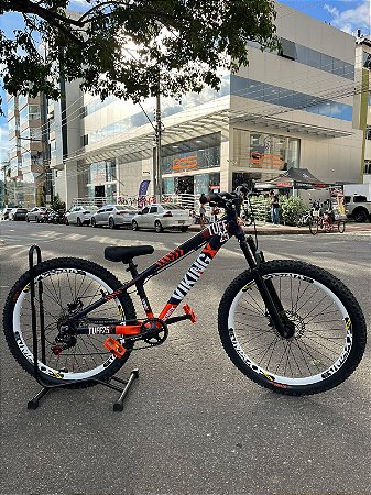 BICICLETA MTB FREERIDE ARO (26) VIKINGX TUFF-25 KIT 7 VELOCIDADES (1X7) FREIO A DISCO MECÂNICO COR ROXO/LARANJA