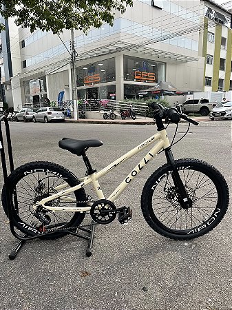 BICICLETA ARO (20) MTB COLLI AIRON 7 VELOCIDADES (1X7) FREIO A DISCO MECÂNICO COR BEGE (RETRO)