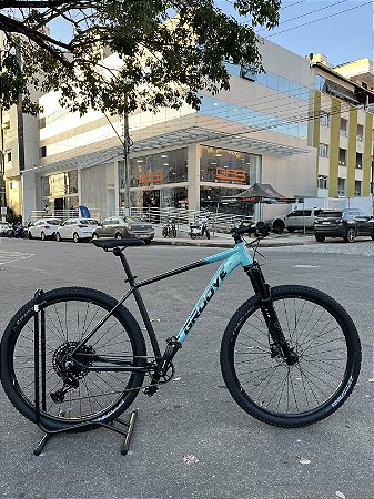 BICICLETA MTB ARO (29) GROOVE SKA 70 12 VELOVIDADES (1X12) FREIO DISC HIDRAULICO TAMANHO 17 (M) COR VERDE CLARO/GRAFITE