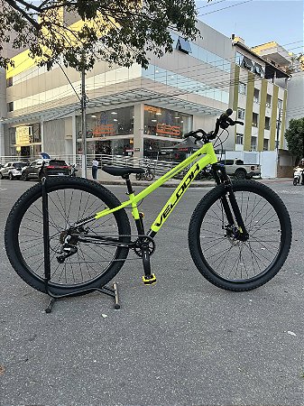 BICICLETA MTB ARO (29) VELOOH START 7 VELOCIDADES (1X7) FREIO A DISCO MECÂNICO TAMANHO 13 (PP) COR AMARELO NEON/PRETO
