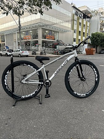 BICICLETA MTB FREERIDE ARO (26) ABSOLUTE BRUTUS KIT SINGLE (S/MARCHA) FREIO DISC HIDRÁULICO MT200 COR PRATA/PRETO