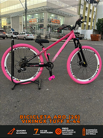BICICLETA MTB FREERIDE ARO (26) VIKINGX TUFF X-44 CAMBIO 7 VELOCIDADES FREIO DISC MECÂNICO COR ROSA /ROSA