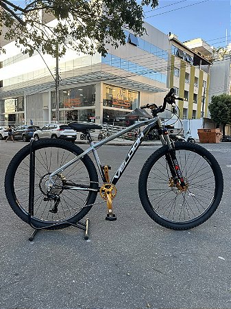 BICICLETA ARO (29) VELOOH VIBE KIT 12 VELOCIDADES GTA (1X12) FREIO DISC HIDRAULICO GTA TAMANHO 17 (M) GRAFITE/PRETO