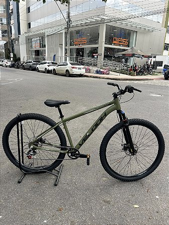 BICICLETA MTB ARO (29) VELOOH START 7 VELOCIDADES FREIO A DISCO MECÂNICO TAMANHO 17 (M) COR VERDE MILITAR