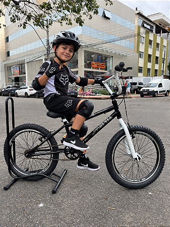 BICICLETA ARO (20) MASCULINA COR PRETO/BRANCO S/MARCHA FREIO V-BRAKE MARCA VELOOH CROSS