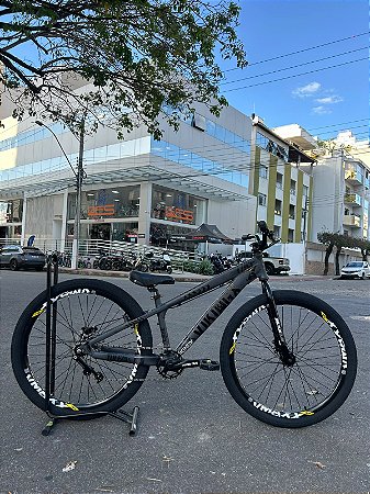 BICICLETA MTB FREERIDE ARO 26 VIKINGX TUFF-25 KIT SINGLE S/MARCHA FREIO A DISCO HIDRÁULICO TRASEIRO SHIMANO COR GRAFITE