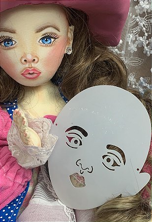 ESTENCIL BONECA ZOE