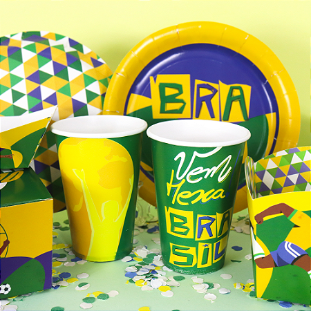 8 Copos Lembrancinha Decoração Copa Festa Aniver 200ML
