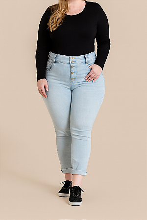 Calça jeans clara de botões