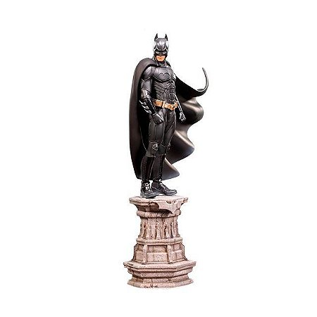 Batman (exclusivo) - Batman Begins - Deluxe Art Scale 1/10