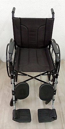 Cadeira de Rodas com elevação de Panturrilha