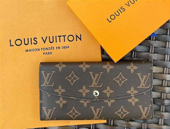 Louis Vuitton - Carteira feminina eem couro com porta m