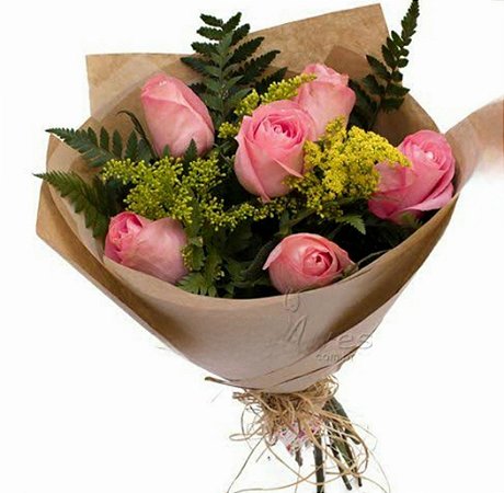 Meia duzia rosa rosas no Kraft