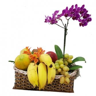 Frutas com Orquídea Plantada