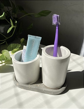 Copo M em Concreto ou granilite