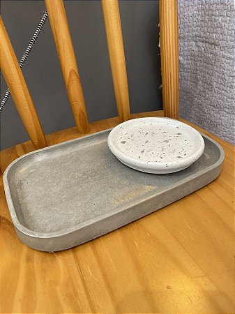 Bandeja Retangular em concreto ou granilite