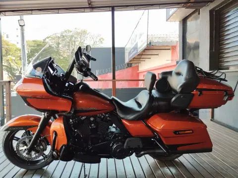 HARLEY-DAVIDSON ROAD GLIDE LIMITED