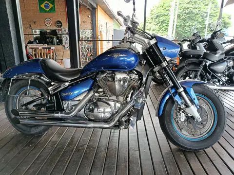 Suzuki Boulevard m800